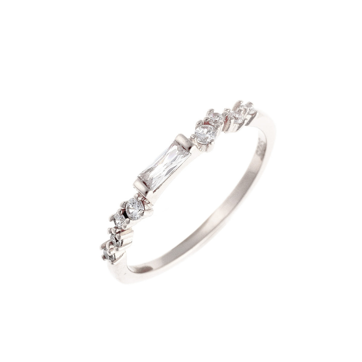 Anillo de plata de ley con circonita cúbica