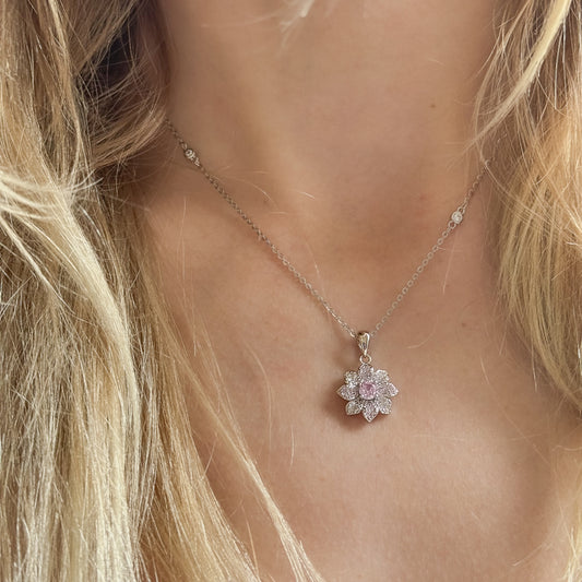 Ren – Collar de flores de plata de ley