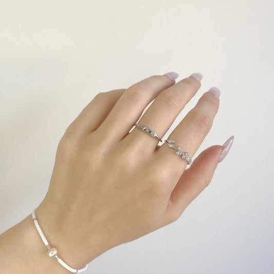 Anillo de plata de ley con circonita cúbica