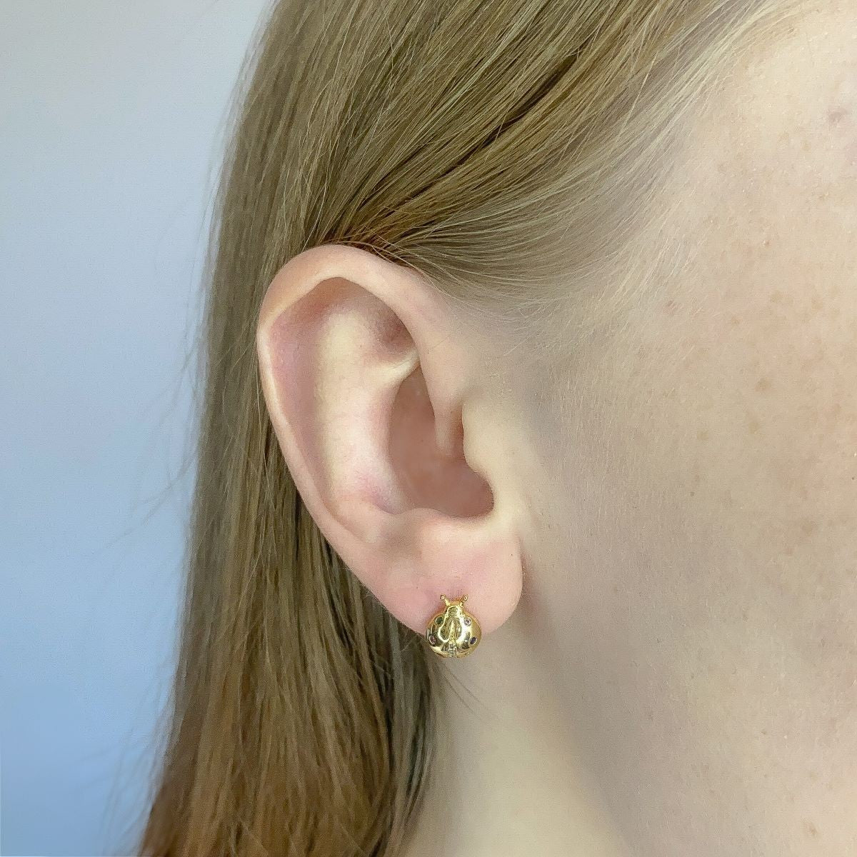 Pendientes de mariquita de plata de ley