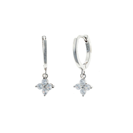 Aros con dije de trébol de plata esterlina