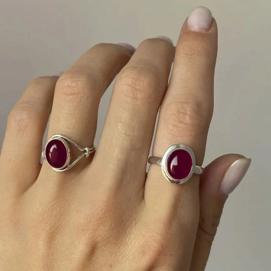 Anillo de granate de plata de ley