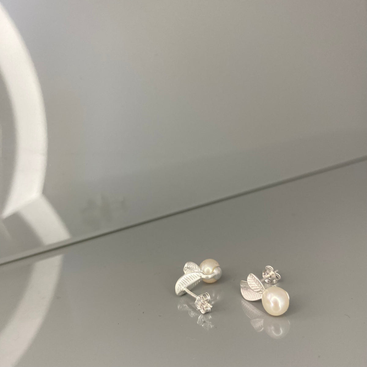 Pendientes de perla de plata de ley