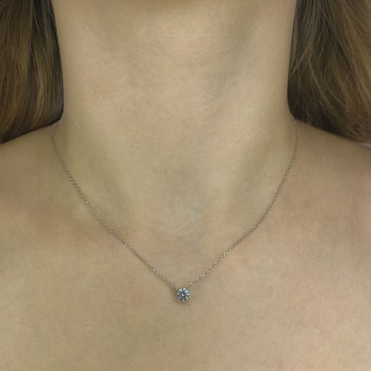 Collar de plata de ley con circonitas