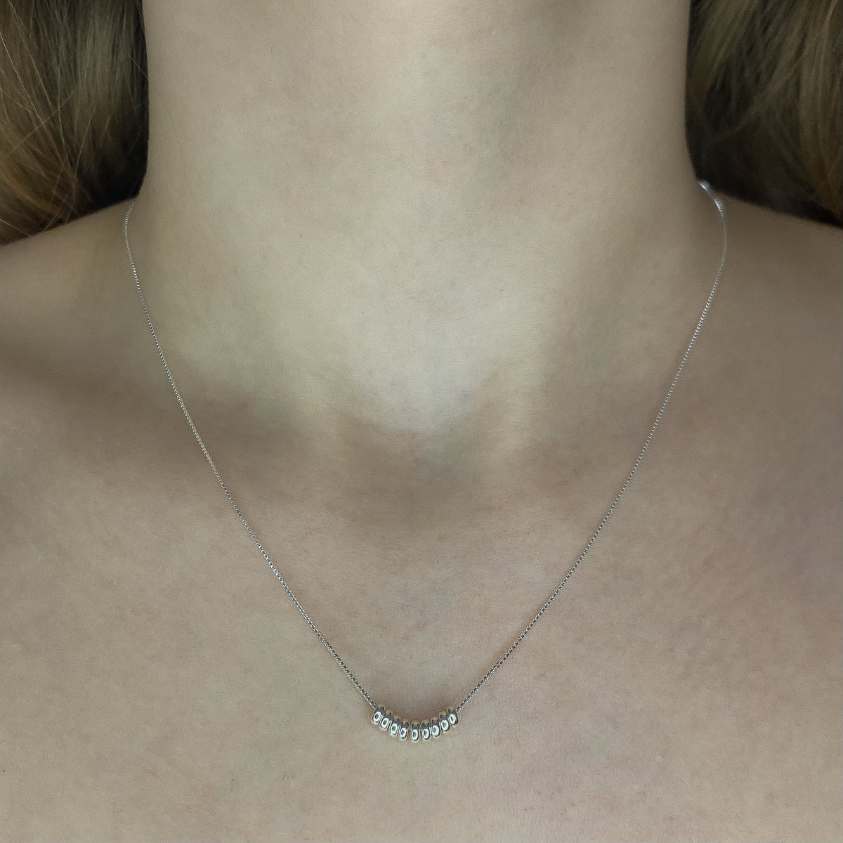 Collar de anillos de plata de ley