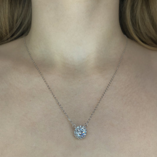 Collar de plata de ley con circonitas