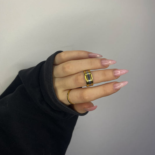 Anillo de acero inoxidable y oro