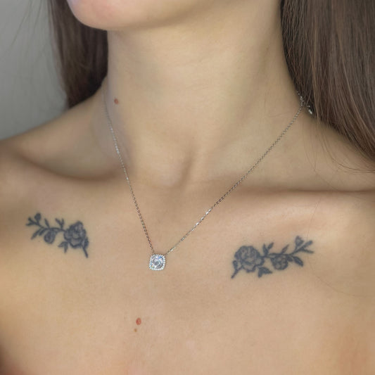 Collar de plata de ley con circonitas