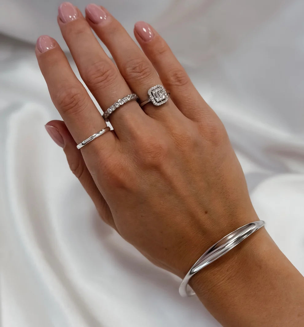 Anillo de banda de plata de ley de 2 mm