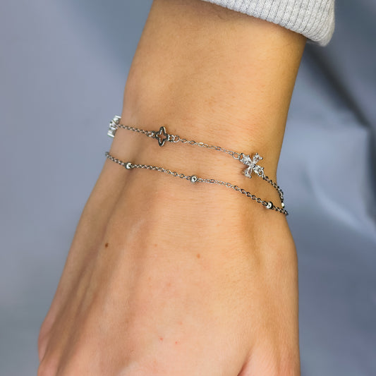 Pulsera de plata de ley con trébol y flor