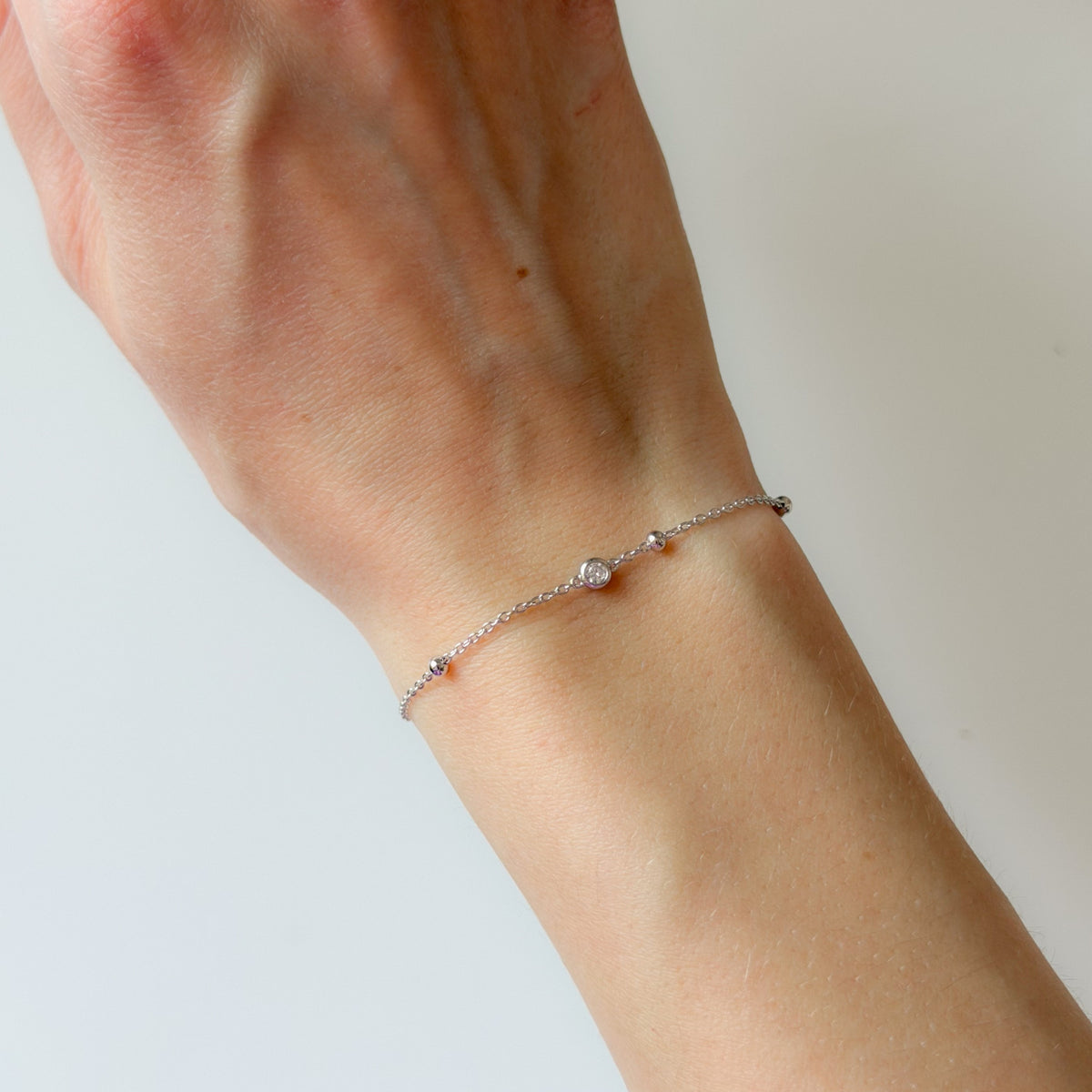 Pulsera de circonitas cúbicas de plata de ley