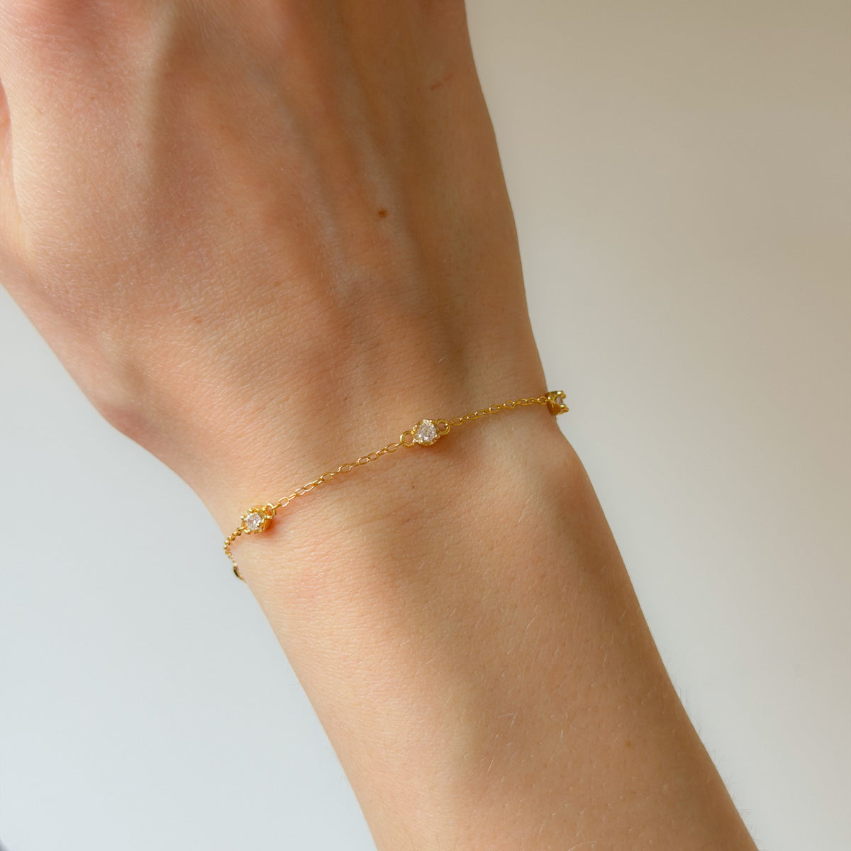 Pulsera de circonitas cúbicas de plata de ley