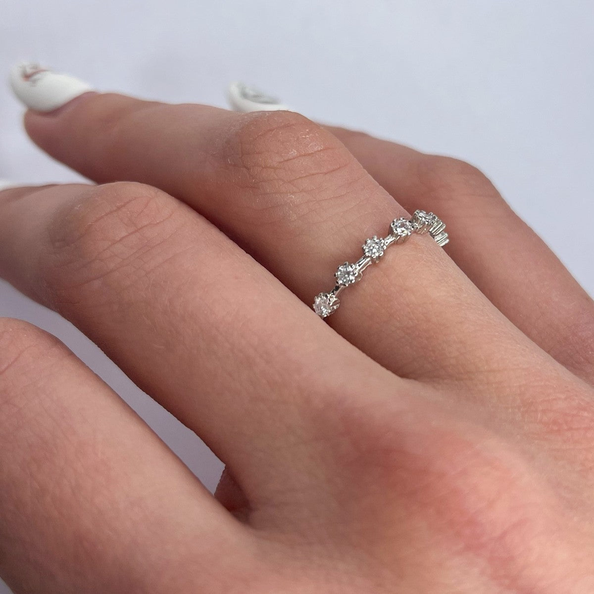 Anillo de plata de ley con circonita cúbica