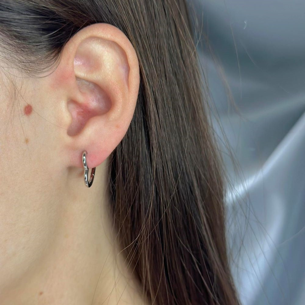 Aros de corazón de plata de ley