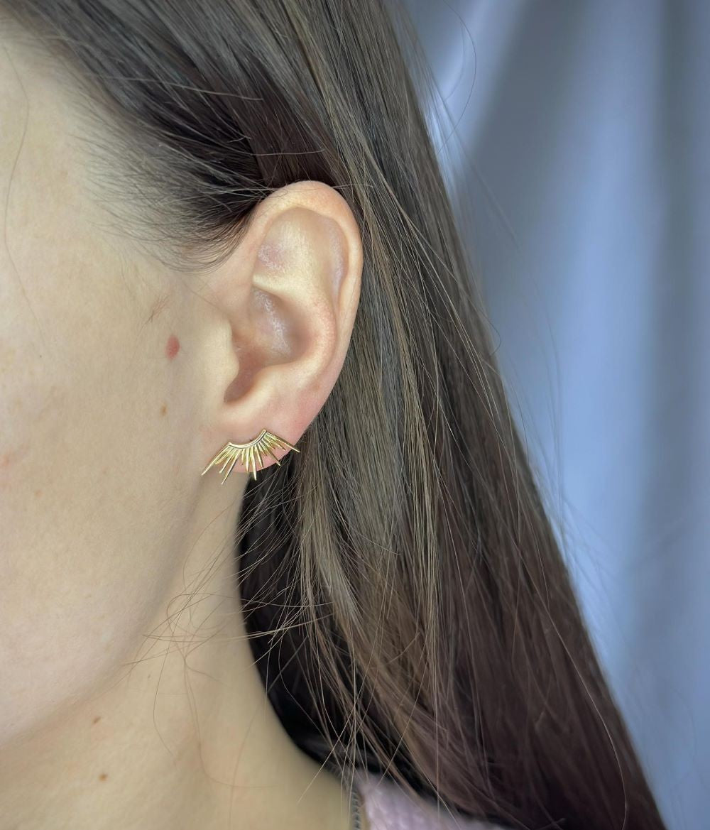 Pendientes de plata de ley con forma de rayo de sol