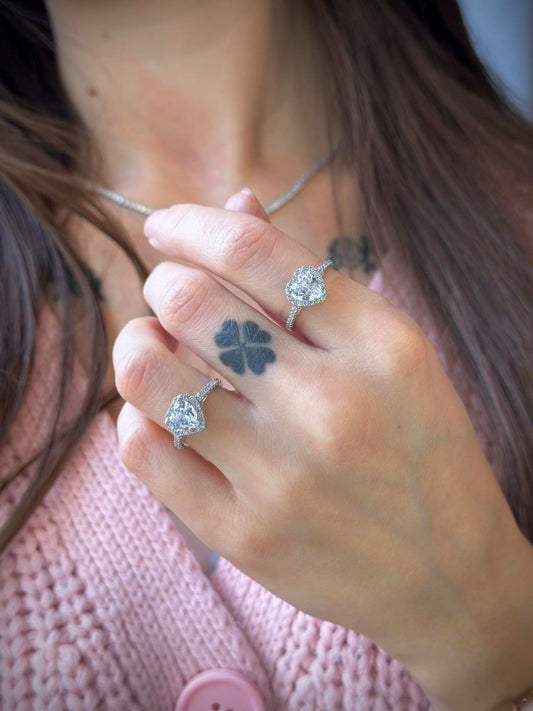 Anillo de Plata de Ley con Corazón de Circonita Cúbica