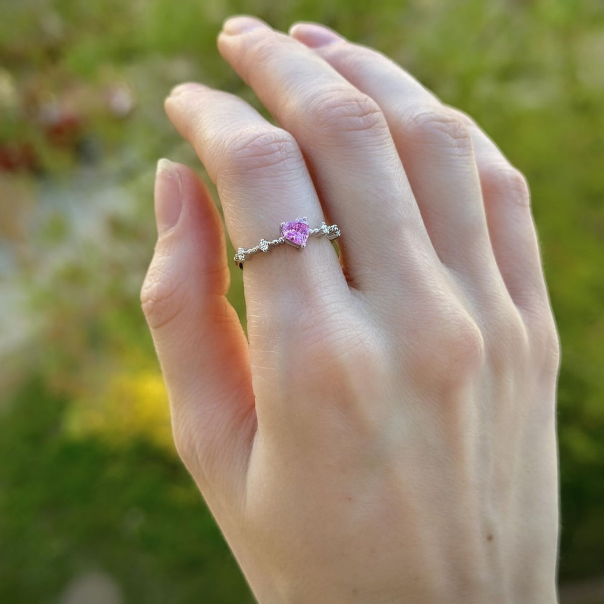 Anillo de Plata de Ley con Corazón de Circonita Cúbica