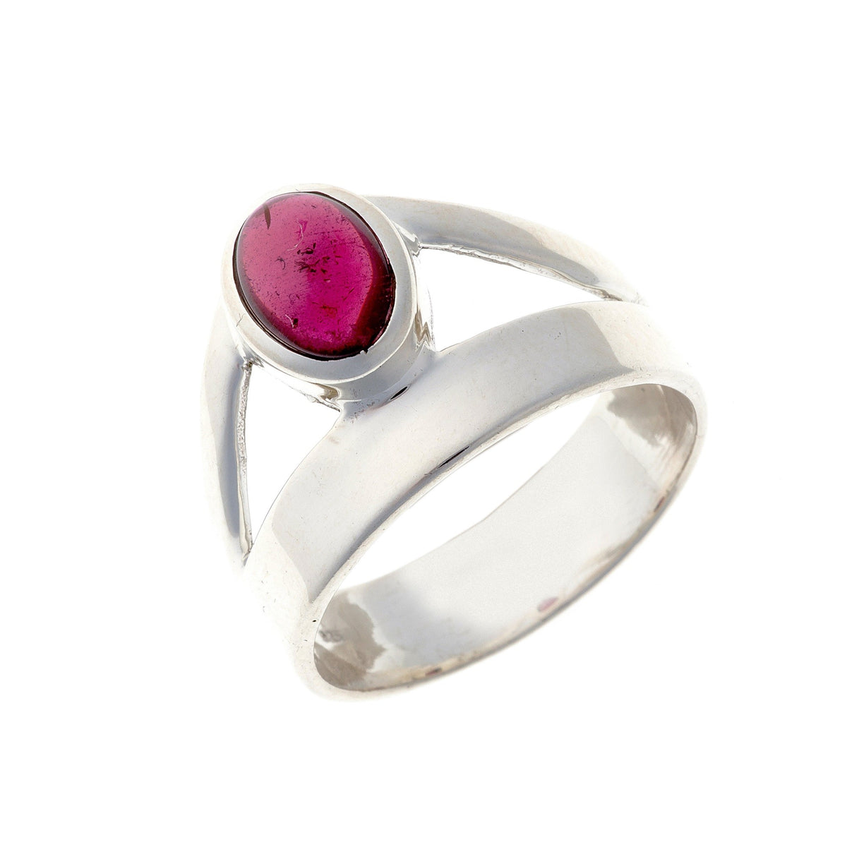 Anillo de granate en plata de ley