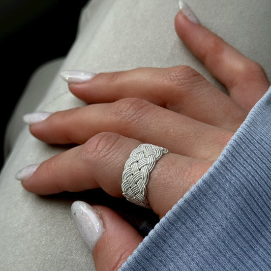 Anillo de plata de ley