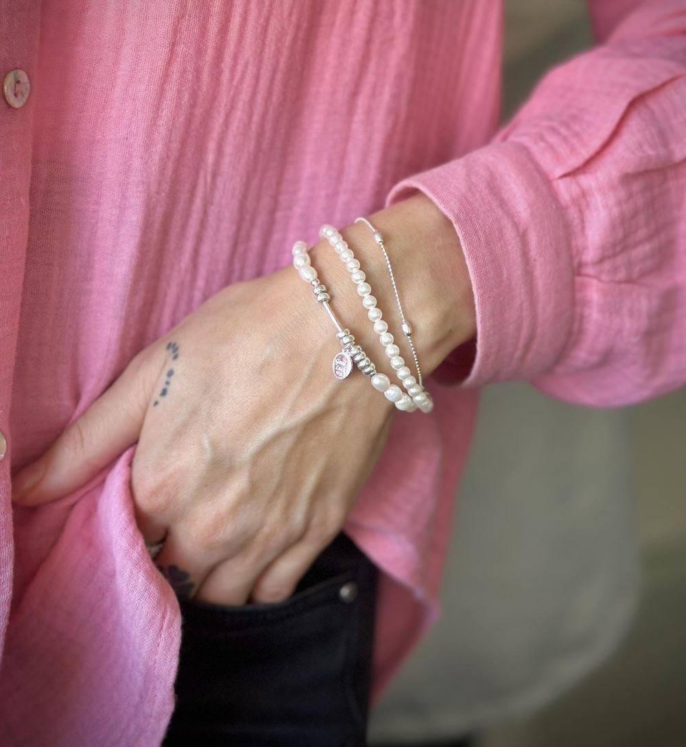 Pulsera de plata de ley con perlas "Buena suerte"