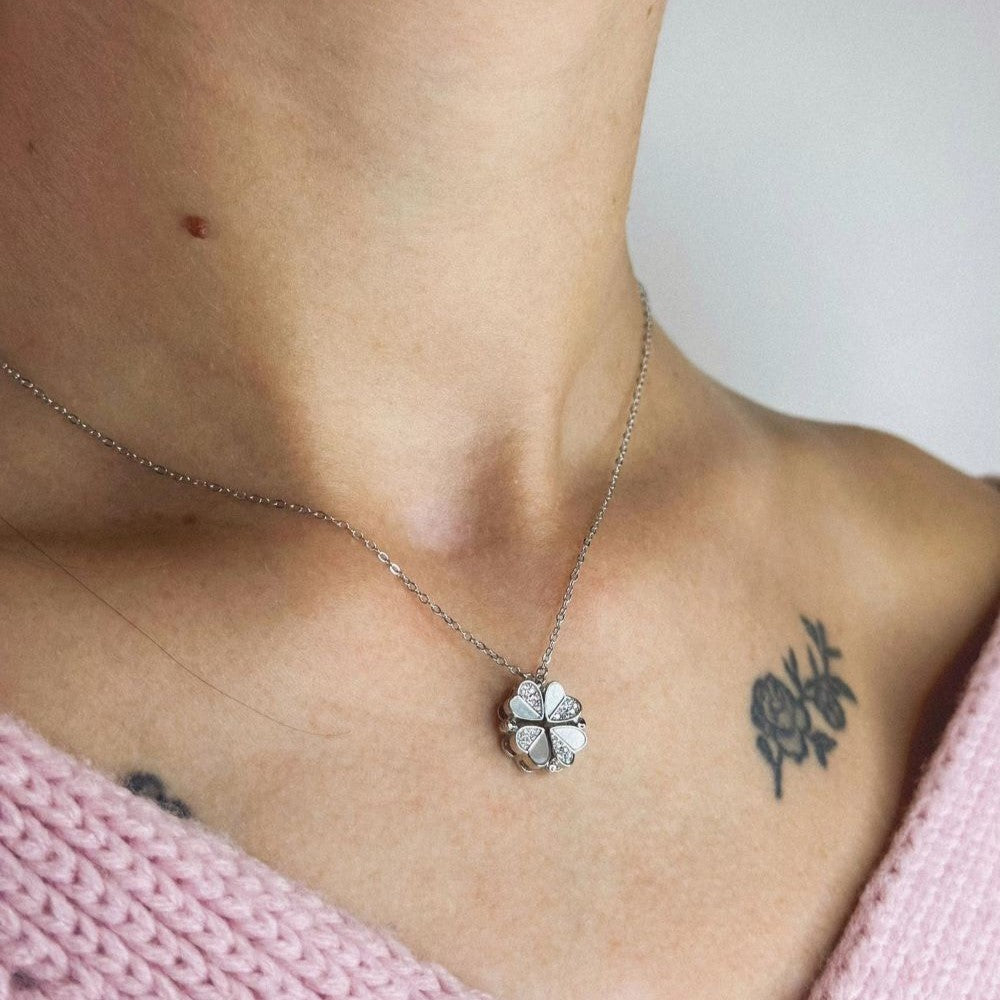Collar de flores de plata de ley