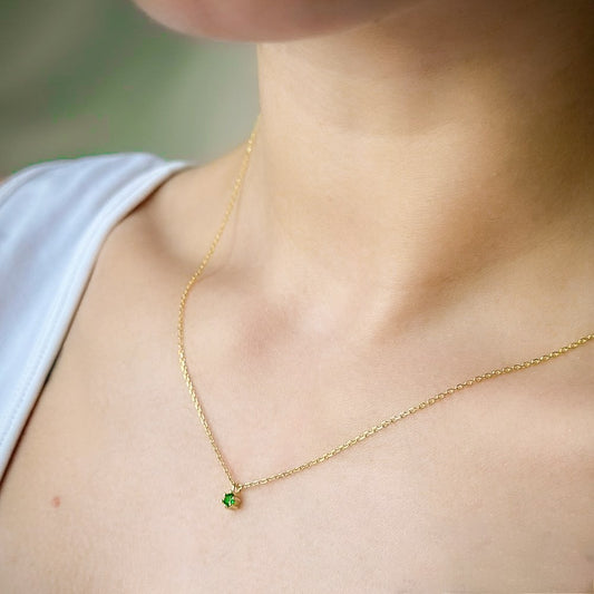 Collar Nia Green de plata de ley