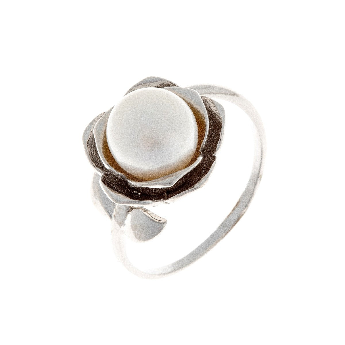 Anillo de plata de ley con flor de perlas