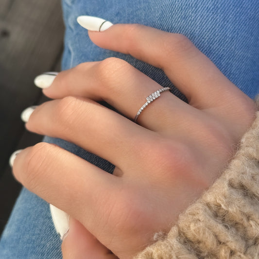 Anillo Yua de plata esterlina