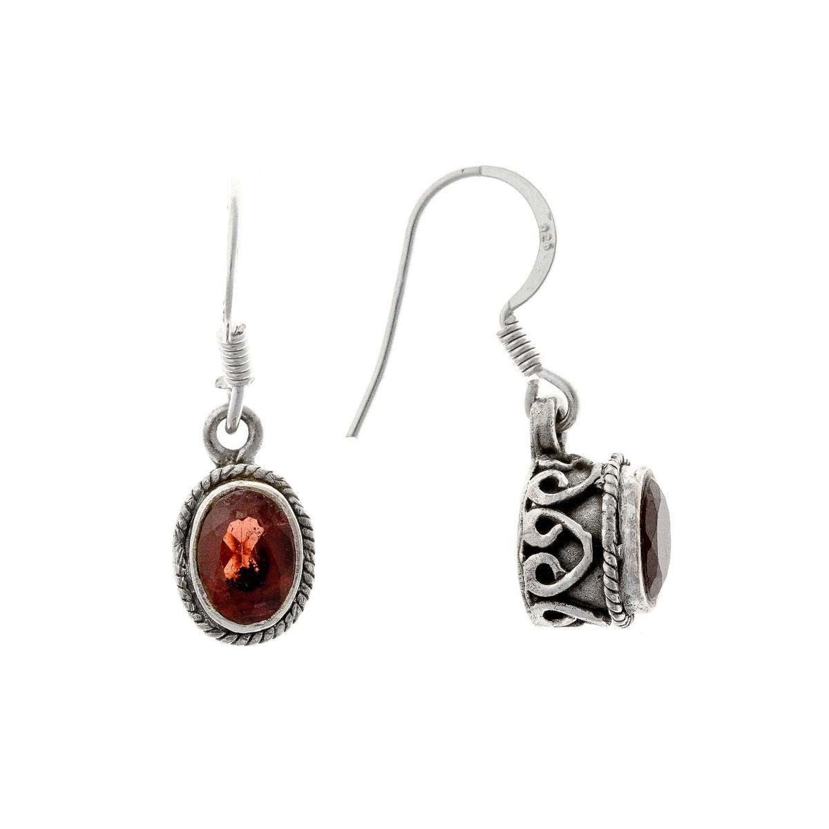 Pendientes de granate en plata de ley