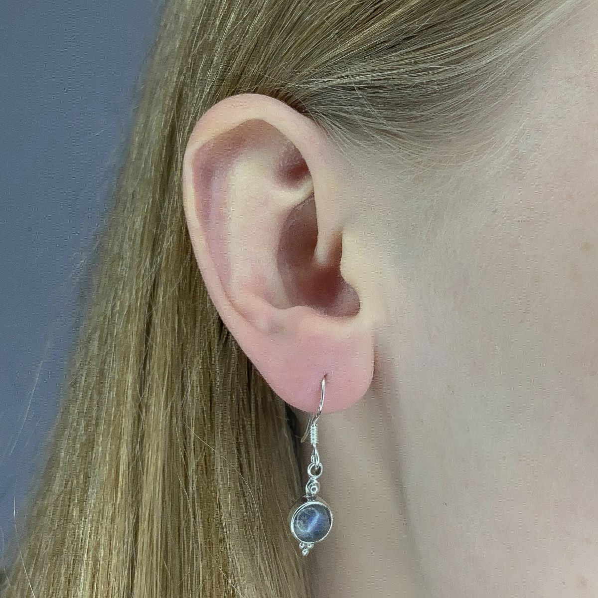 Pendientes de labradorita en plata de ley