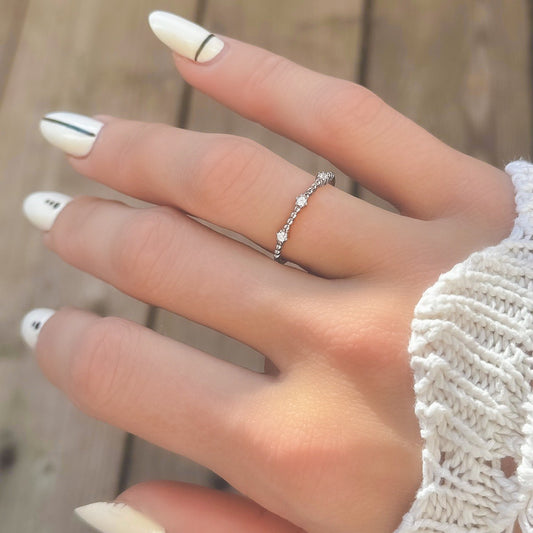 Anillo Miu de plata de ley