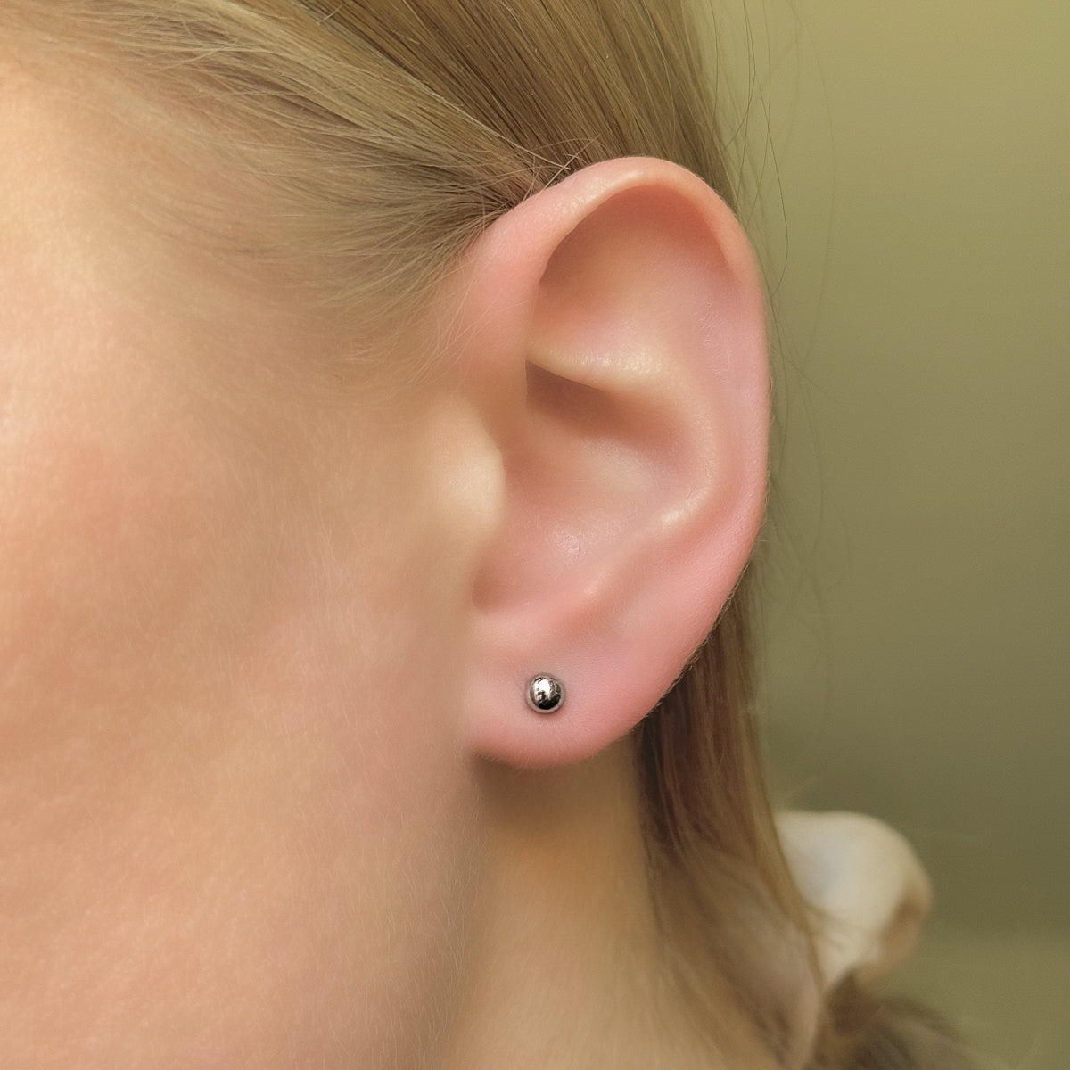 Pendientes Beibhinn de plata de ley de 2 a 6 mm
