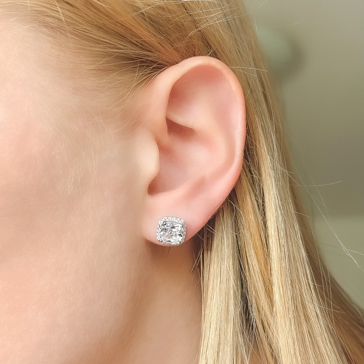 Pendientes de plata de ley con circonitas cúbicas