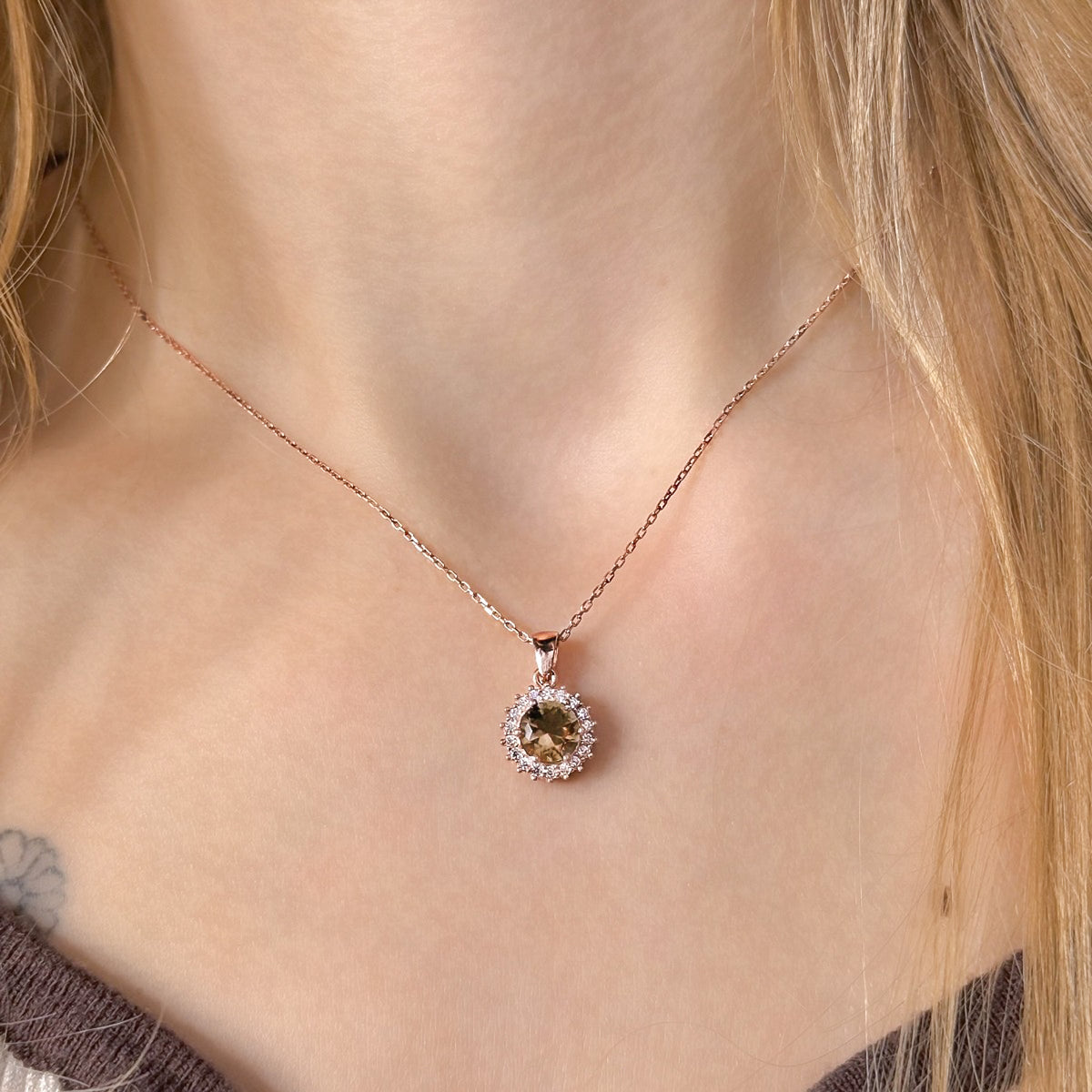 Collar de plata de ley con zultanita