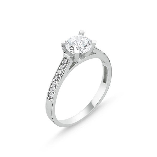 Anillo de plata de ley con circonita cúbica