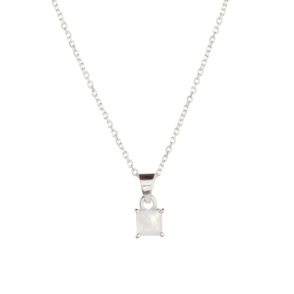 Collar con colgante de piedra lunar en plata de ley