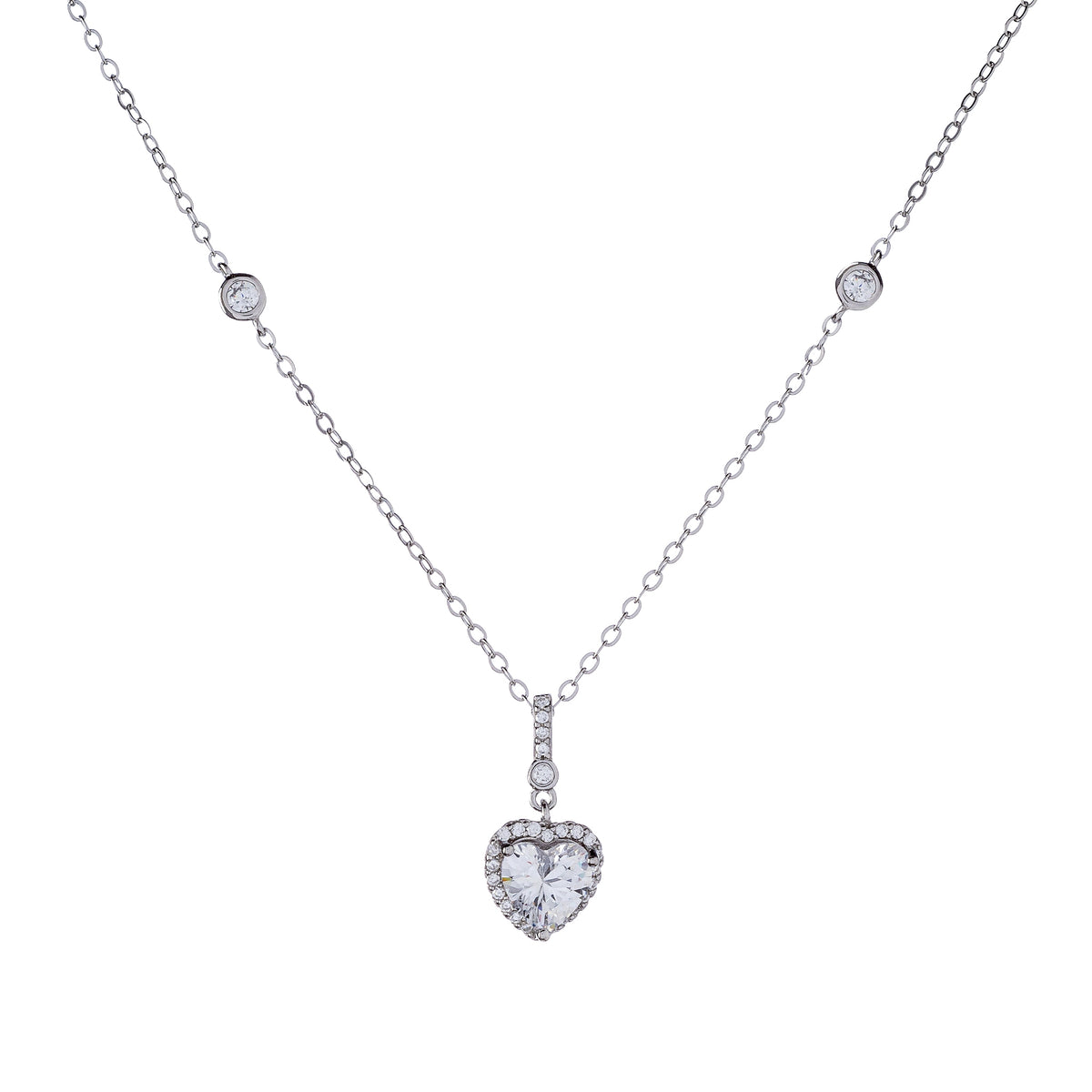 Collar de corazón de plata esterlina con circonitas