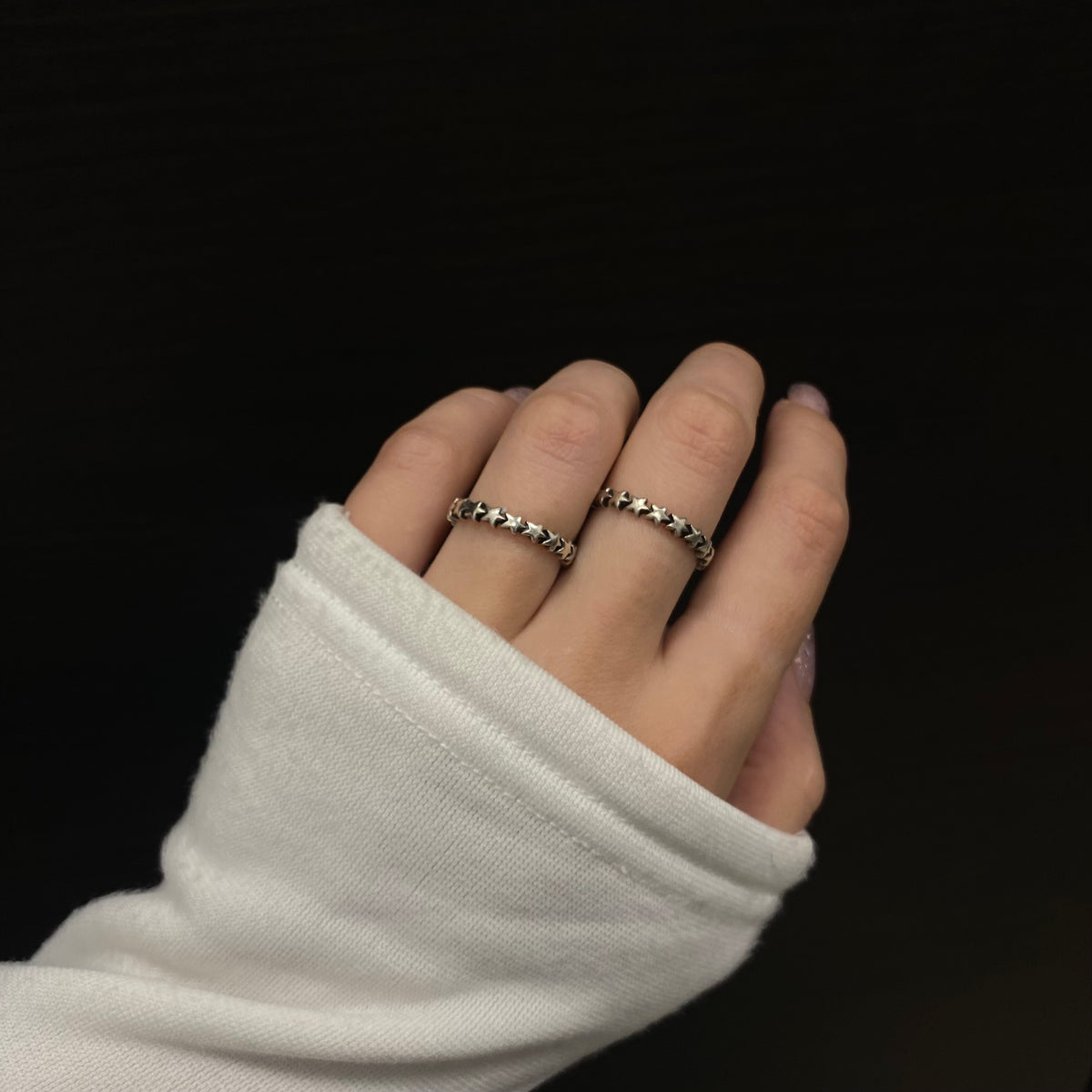 Anillo de estrellas de plata de ley
