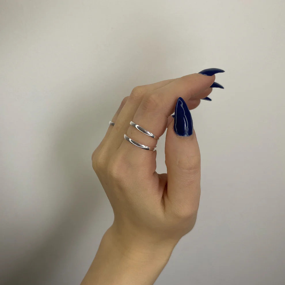 Anillo de banda de plata de ley de 2 mm