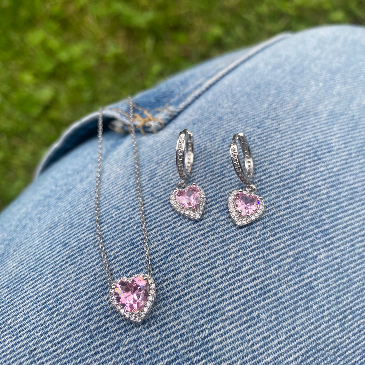 Collar de corazón de plata esterlina con circonitas