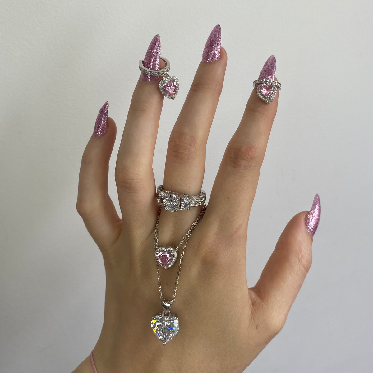 Collar de corazón de plata esterlina con circonitas