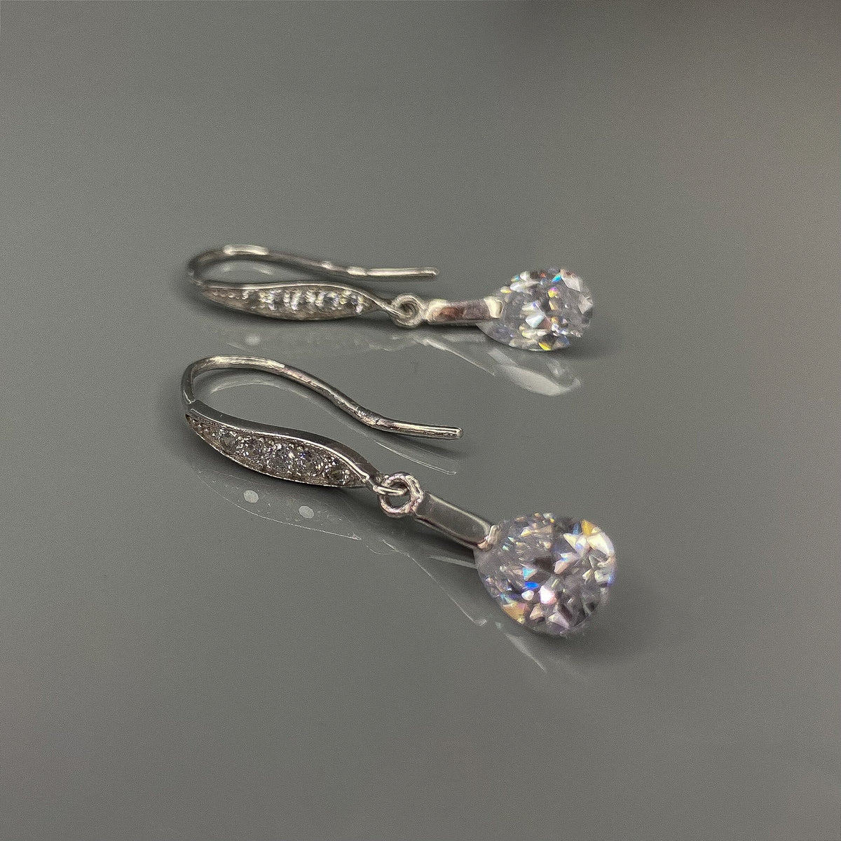 Pendientes colgantes de plata de ley con circonitas cúbicas