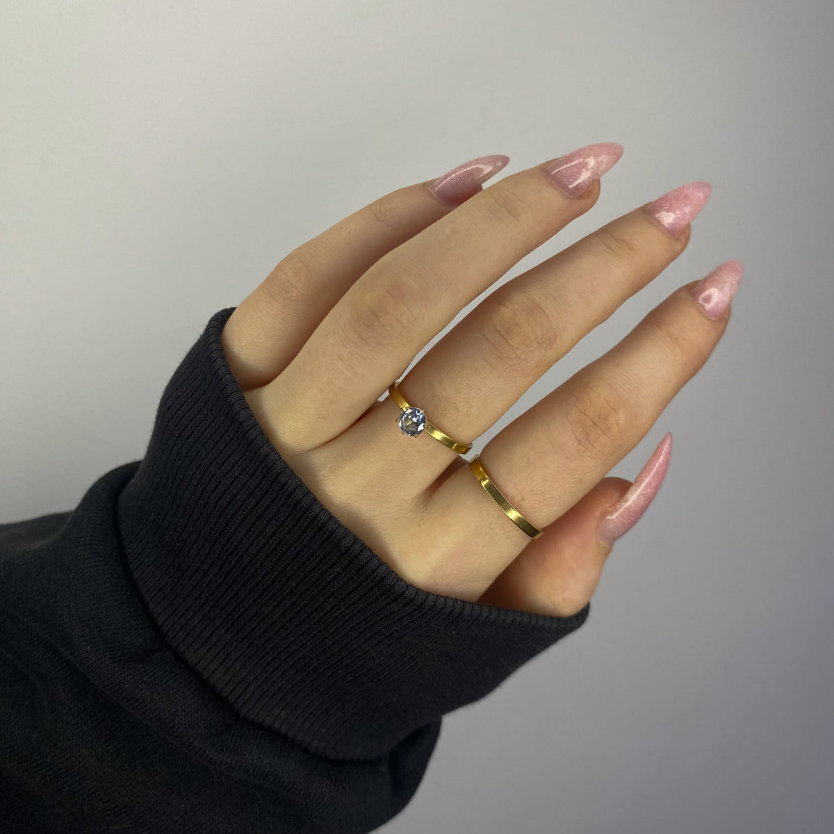 Anillo de cristal de circonita cúbica
