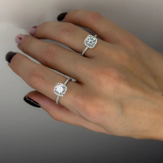 Anillo de plata de ley con cristal de circonita cúbica
