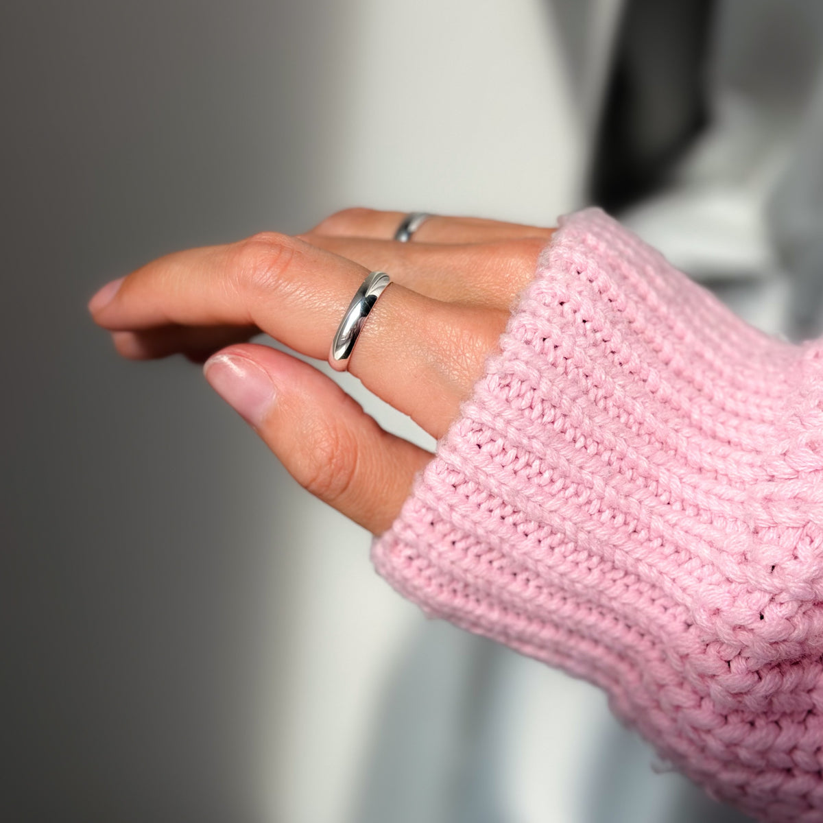 Sophia – Anillo clásico de plata de ley de 4 mm