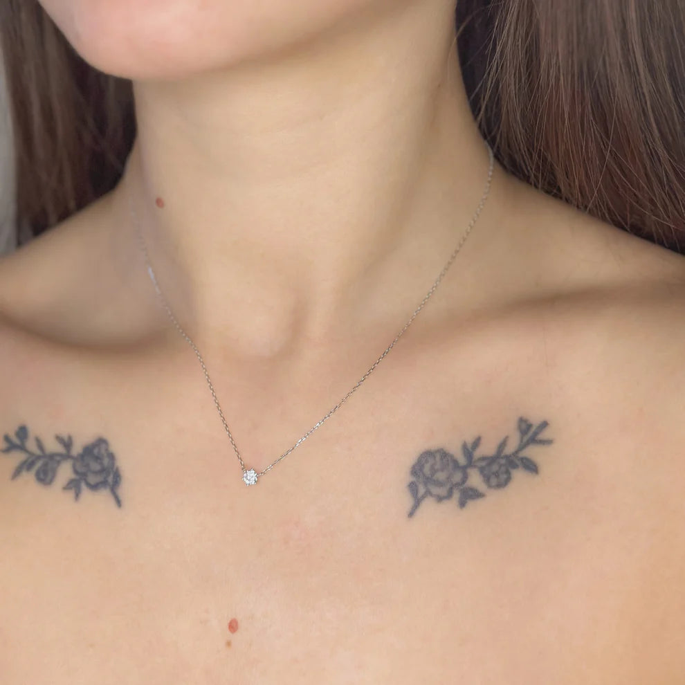 Collar con colgante de circonita cúbica de plata esterlina