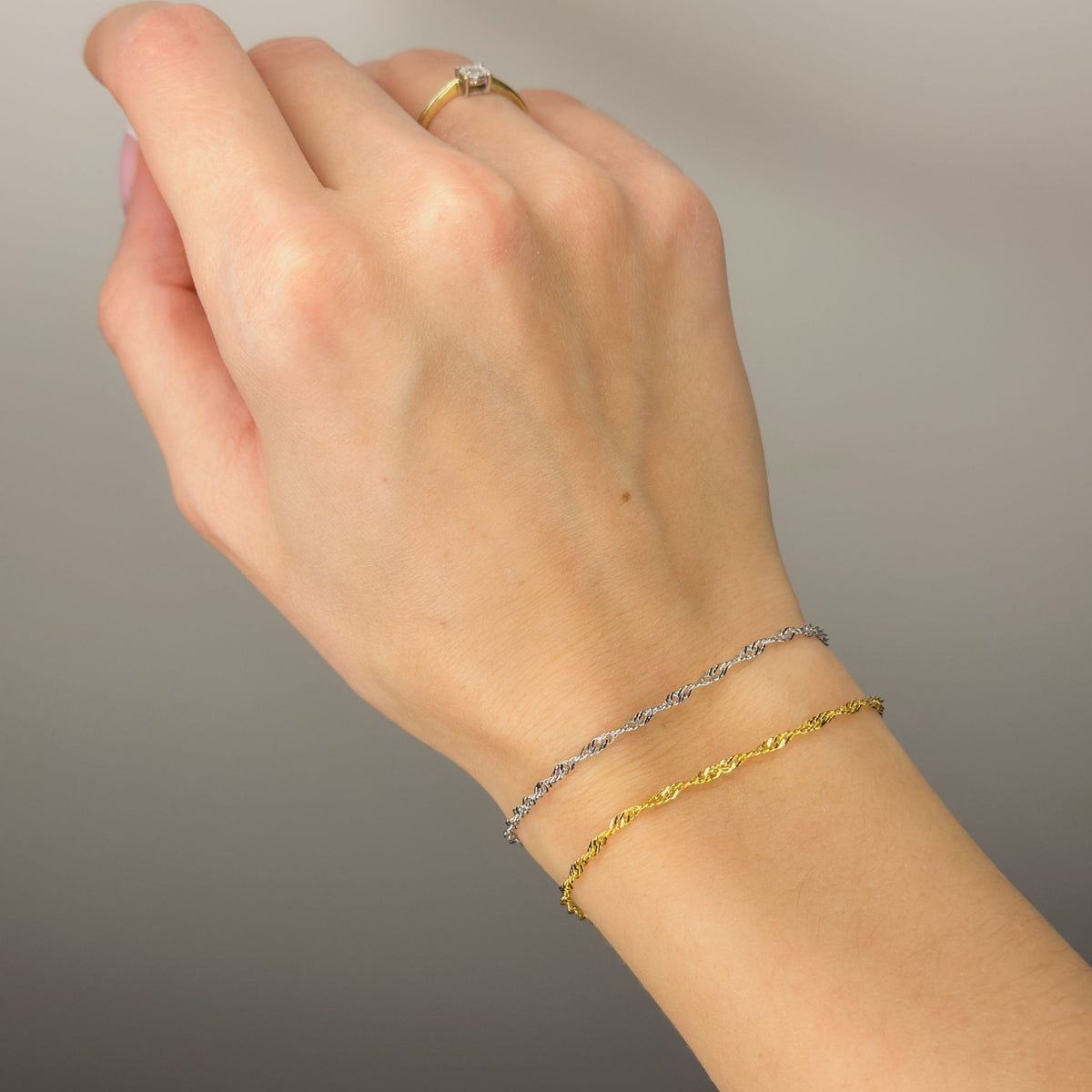 Pulsera de olas de plata de ley