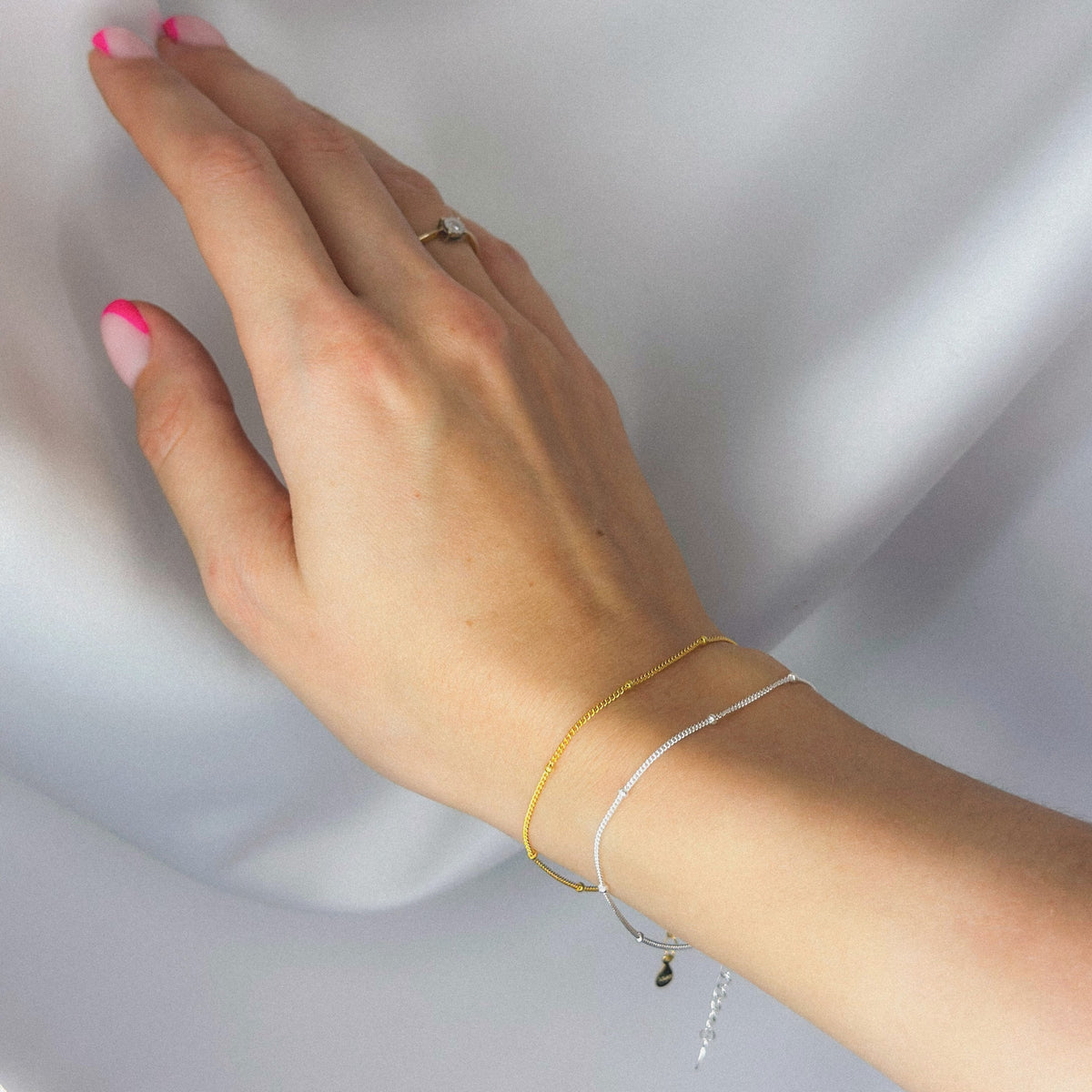 Pulsera Moe de plata de ley