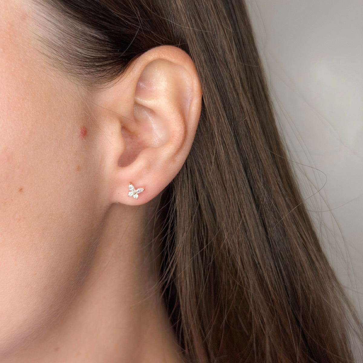 Aretes de mariposa de plata esterlina