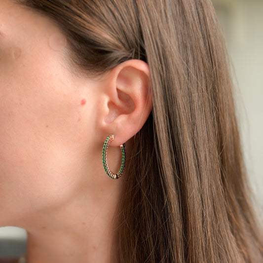 Aros de plata esterlina con circonita cúbica verde